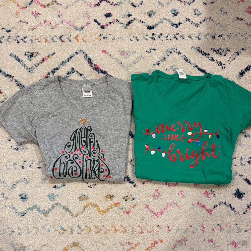 Gildan Gray and Green Festive  Tees